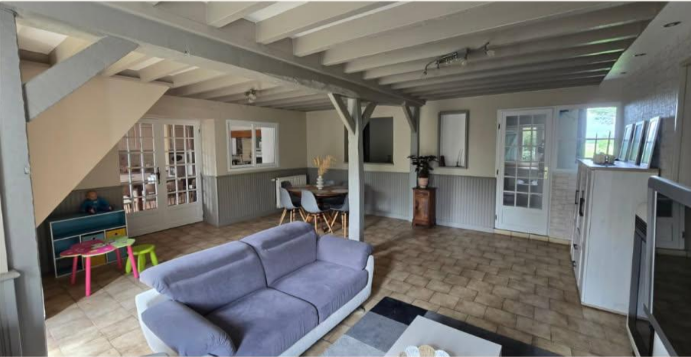 Salon partagé et espaces de vie commune à Bel-Air pour les résidents contributeurs